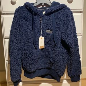 New with tags!! Simply southern Sherpa pullover!!